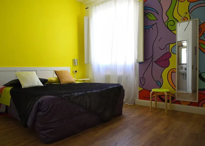 Leonardo\'s Rooms